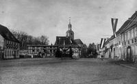 Markt mit Kriegerdenkmal 1866-1871